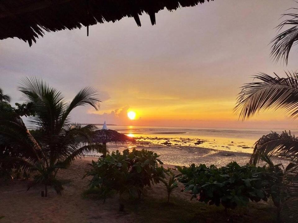 Mecaja Beach House Roxas  Екстер'єр фото