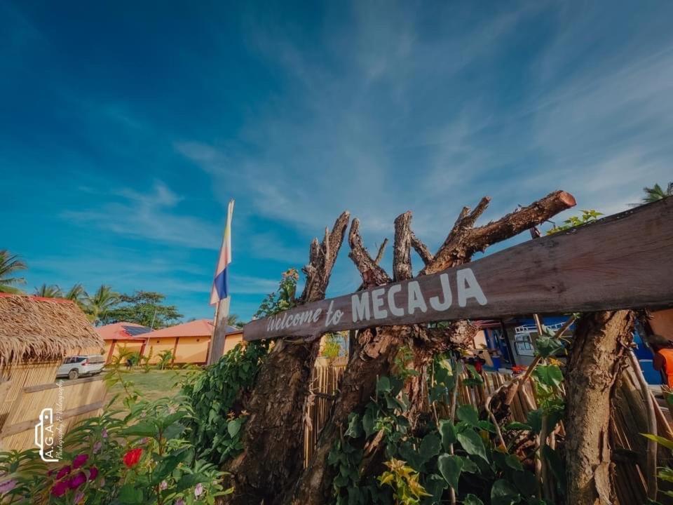 Mecaja Beach House Roxas  Екстер'єр фото