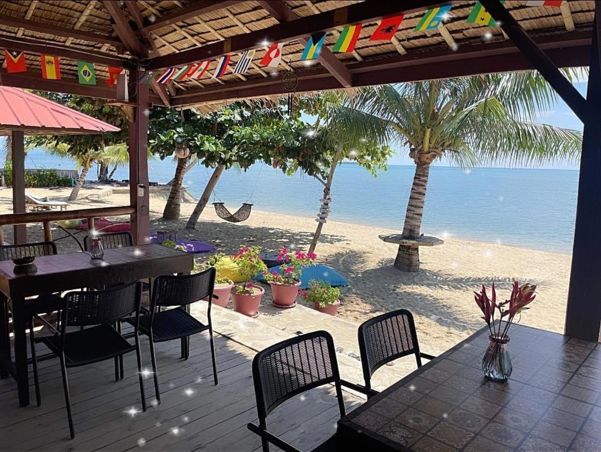 Mecaja Beach House Roxas  Екстер'єр фото