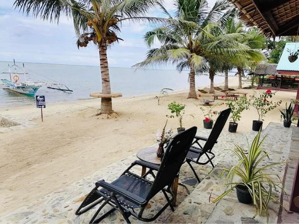 Mecaja Beach House Roxas  Екстер'єр фото