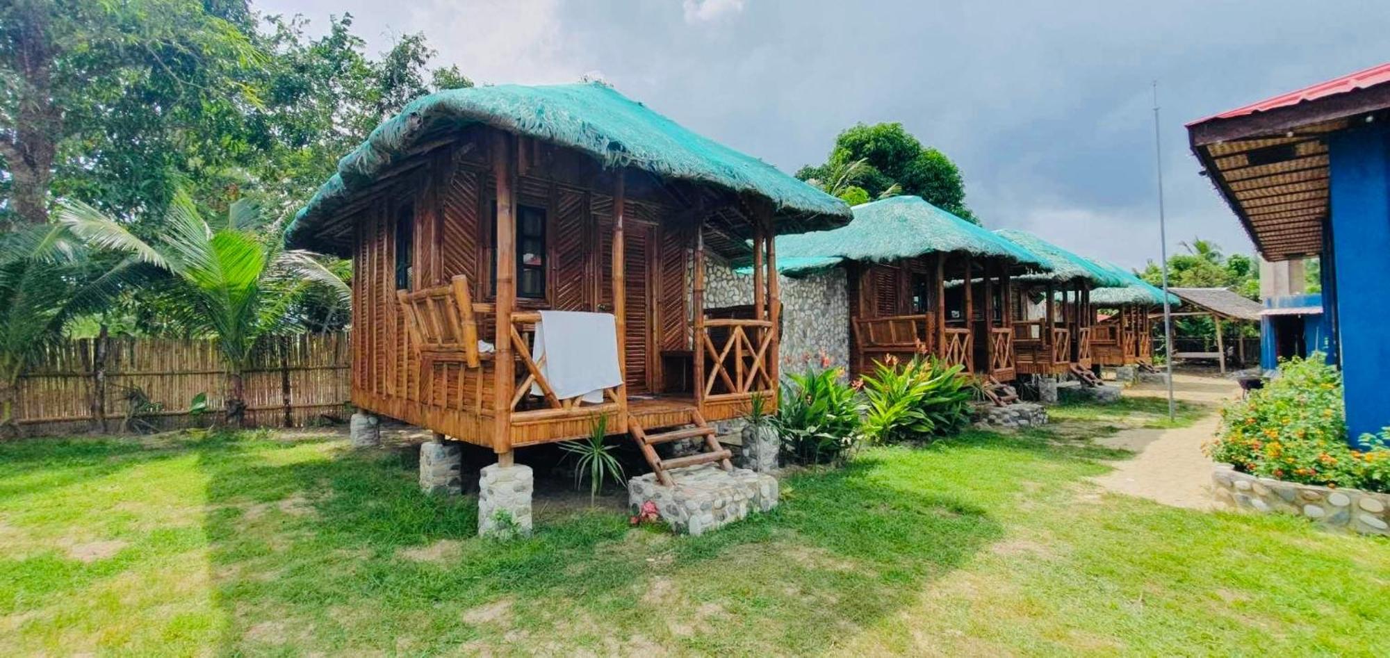 Mecaja Beach House Roxas  Екстер'єр фото