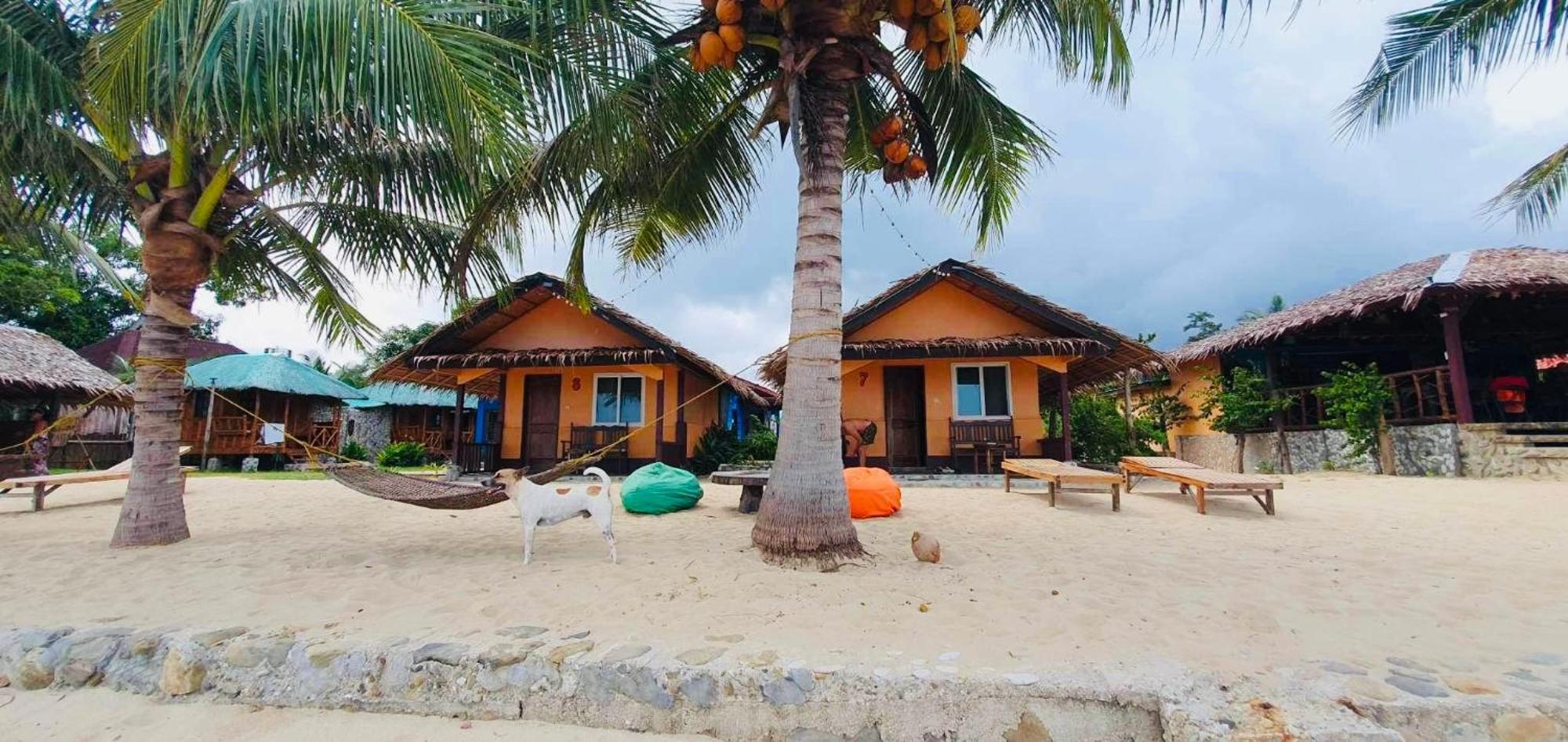 Mecaja Beach House Roxas  Екстер'єр фото